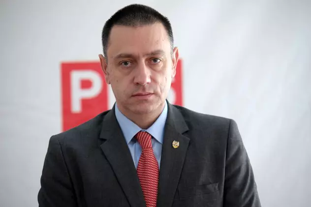 Mihai Fifor a demisionat din funcția de ministru al Apărării