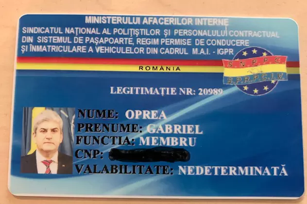 Gabriel Oprea, fostul ministru al afacerilor interne, este membru al unui sindicat al polițiștilor. Este judecat pentru moartea polițistului Bogdan Gigină