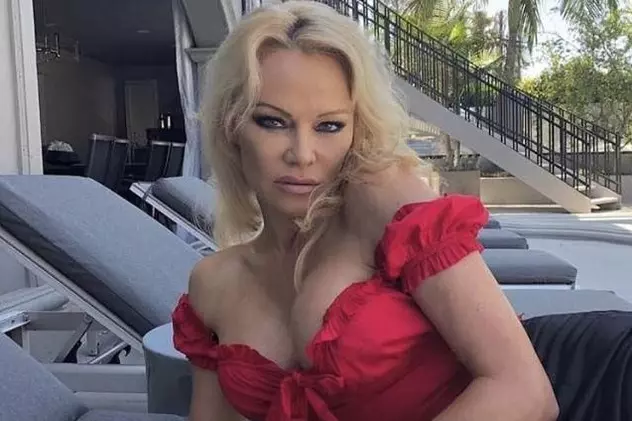 Pamela Anderson s-a despărțit de Adil Rami. Ce a făcut cu inelul primit de la campionul mondial