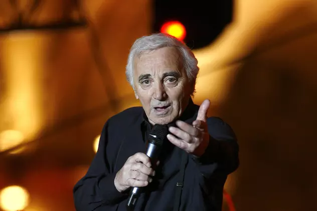 Cântărețul francez Charles Aznavour a murit la 94 de ani