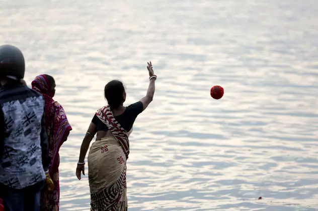 Viol în India, pe malul râului Gange