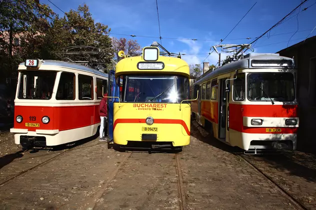Imagini inedite cu tramvaiele de epocă, la paradă în București