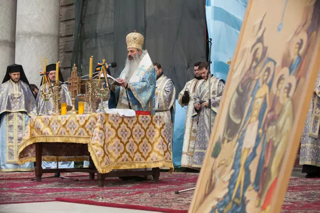 Mitropolitul Moldovei, mesaj despre referendum de Sfânta Parascheva: „Vom duce și unii, și alții, crucea cea grea a consecințelor”