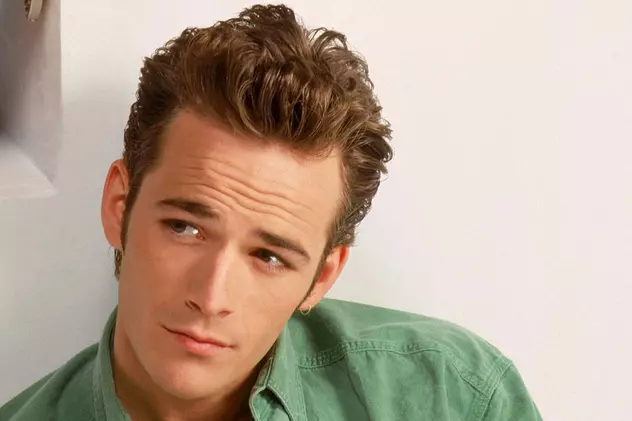 Îl mai știi pe Dylan din "Beverly Hills, 90210"?