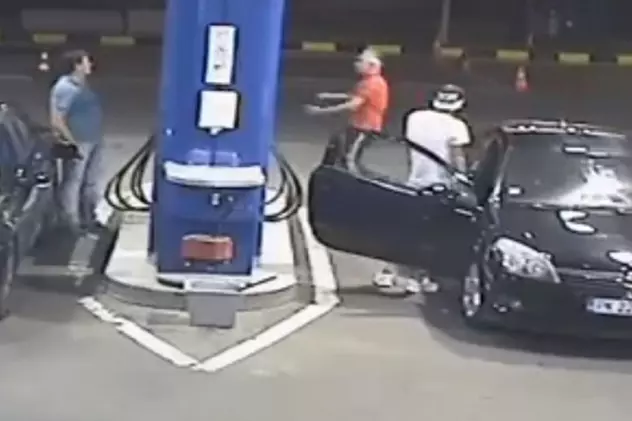Ce a pățit un bulgar care fuma în benzinărie. Imagini de pe camerele de supraveghere ale unei benzinării din Sofia, în Bulgaria