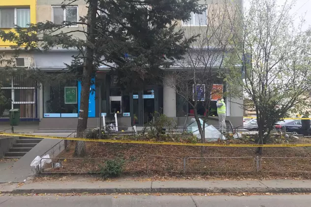 Explozie la o bancă din Bolintin: Doi hoți au încercat sa fure un ATM. Alte trei locuințe, sparte în apropiere