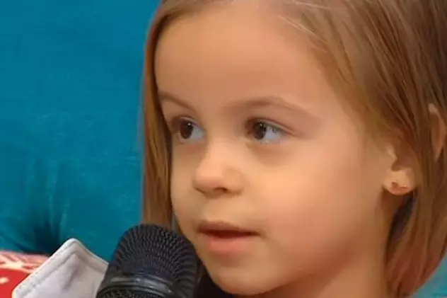Răspunsul fetiței Andei Adam când a fost întrebată: "Unde o pupă tati pe mami?". A zis foarte clar