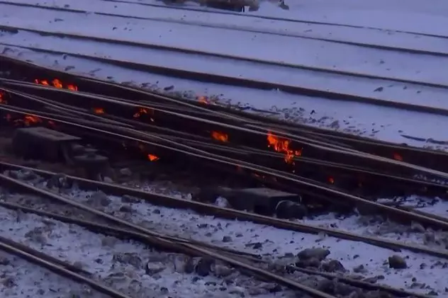 Imagini spectaculoase: motivul pentru care angajații căilor ferate din Chicago au dat foc șinelor - VIDEO & FOTO
