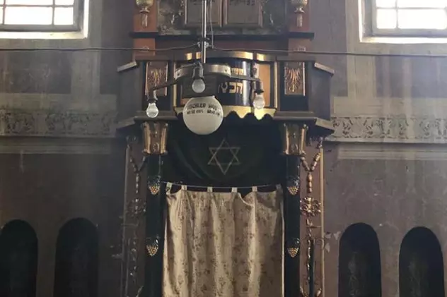 Piesă de patrimoniu iudaic de la Sinagoga Siret, scoasă la licitație în Israel. Federația evreilor a blocat licitația a făcut plângere penală