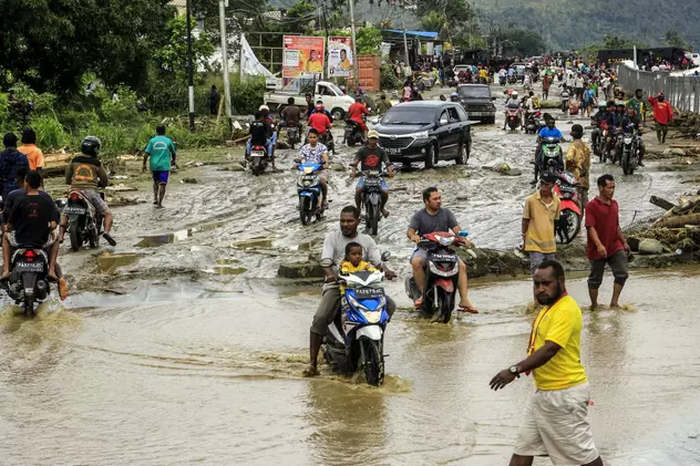 Inundații devastatoare în Indonezia