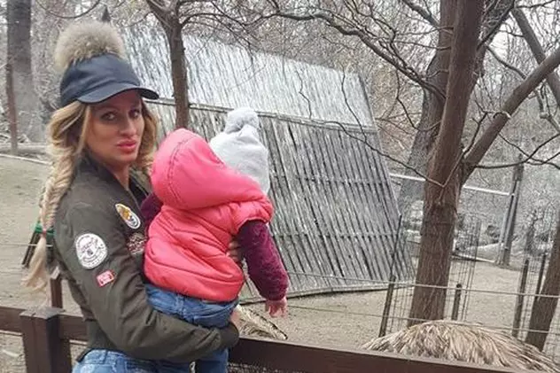 Ce spune Sânziana Buruiană despre faptul că-și alăptează fetița la trei ani. "Niciodată nu am încercat să opresc asta" | FOTO