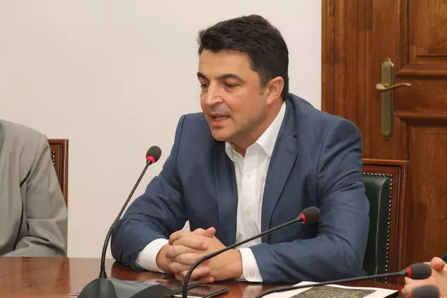 Ministrul Culturii crede că includerea Roşiei Montane în patrimoniul UNESCO este o "trăznaie": "Haideţi să facem România să fie toată situri arheologice, să blocăm ţara"