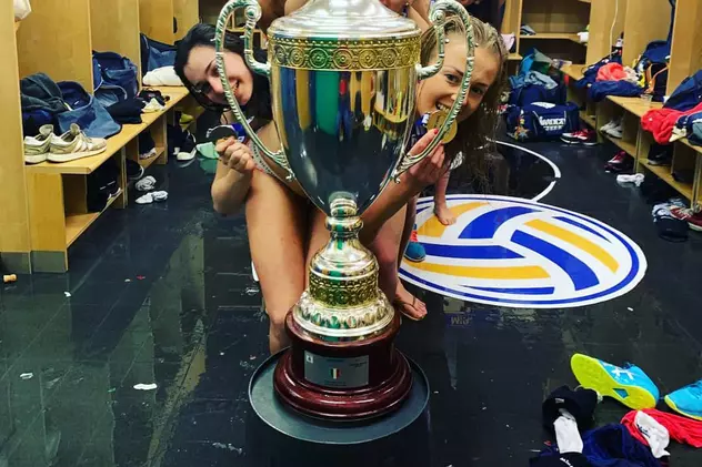 VIDEO | Voleibalistele de la Imoco s-au pozat nud cu trofeul după ce au devenit campioane ale Italiei