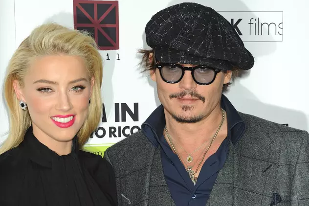 Johnny Depp spune că Amber Heard, fosta sa soție, s-a prezentat la tribunal cu ”vânătăi desenate”