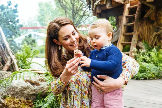 Kate Middleton, fotografii adorabile de familie în grădina pe care a decorat-o
