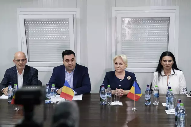 Dăncilă, la semnarea contractului de finanţare pentru autostrada Braşov-Comarnic: "Sper să respectăm termenele şi mă bucur că sunt constructori români"