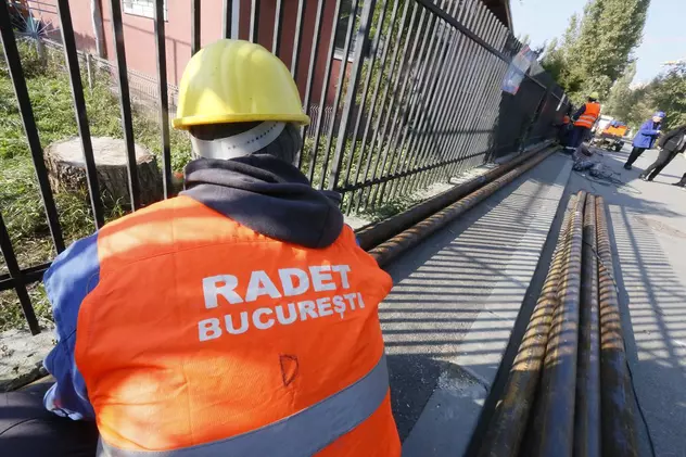 Administratorul special al RADET dă explicații: "Există întreruperi ale apei calde pe toate sectoarele municipiului Bucureşti, pentru că se lucrează"