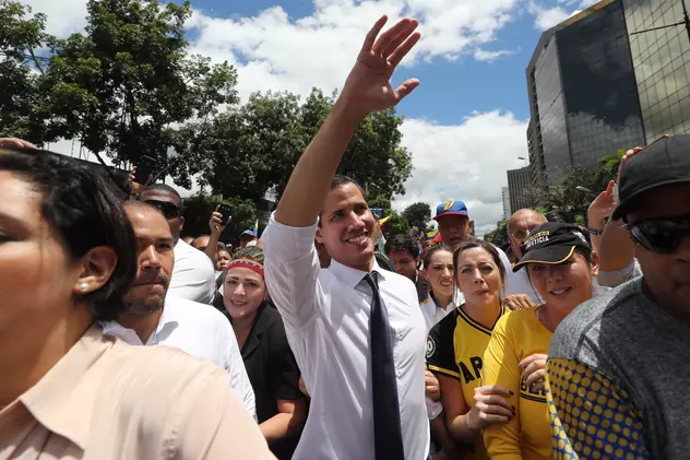 Juan Guaido, apel către susținătorii săi: "Nu vă predaţi! Vom reuşi!"