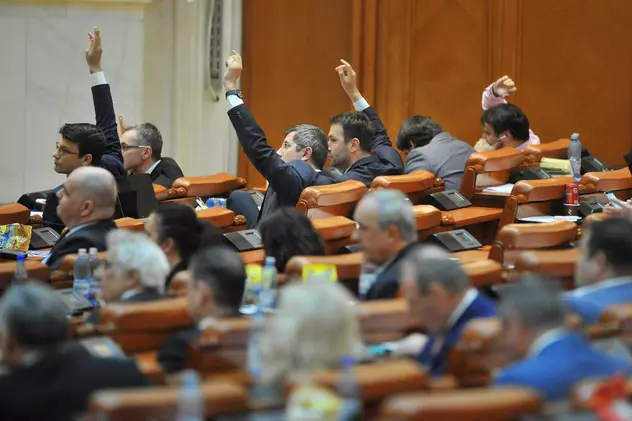 UPDATE | Ilie Sârbu şi Niculae Bădălău, votaţi de Parlament în conducerea Curţii de Conturi. Numiri şi la CNCD