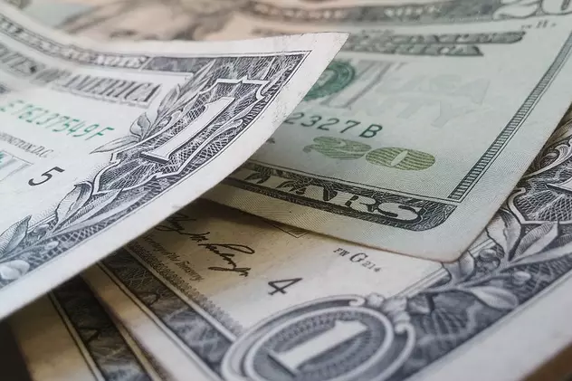 Curs valutar 30 octombrie 2019 | Dolarul american scade astăzi. Unde găsești cel mai bun curs valutar