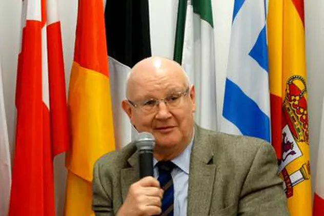 Ioan Mircea Paşcu a anunțat că și-a retras candidatura pentru funcția de comisar european interimar. Decizia, luată de Viorica Dăncilă