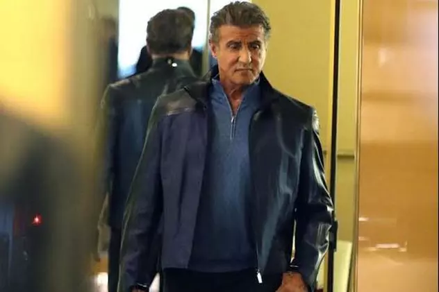 Sylvester Stallone s-a dezbrăcat într-un magazin de haine din New York. Cum arată actorul la 73 de ani