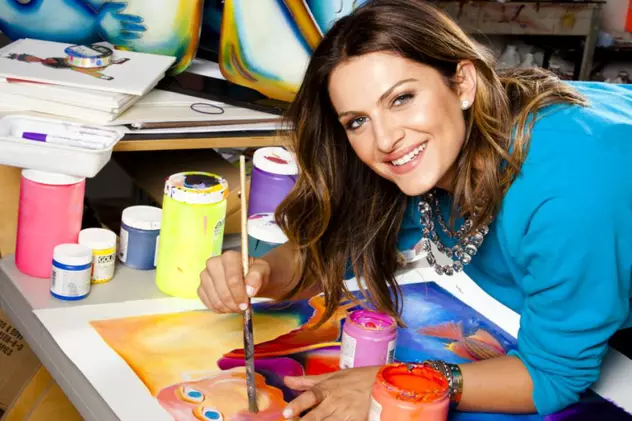 Alexandra Nechita se alătură programului „Reacție pentru educație”. „Micuța Picasso” va intra în direct din L.A. pentru a oferi sfaturi despre pictură