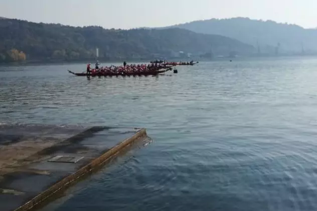 O barcă cu 20 de copii s-a răsturnat pe Dunăre, în timpul unei competiții