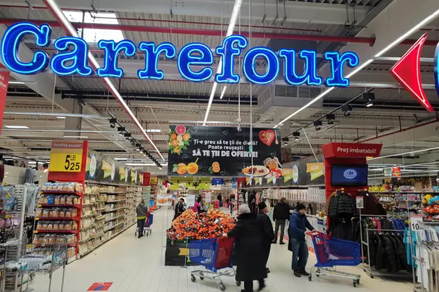 REACȚIE | Carrefour nu dă detalii despre cazul tinerei agresate după ce a fost acuzată de furt, dar susține că fata urma să lucreze în magazin