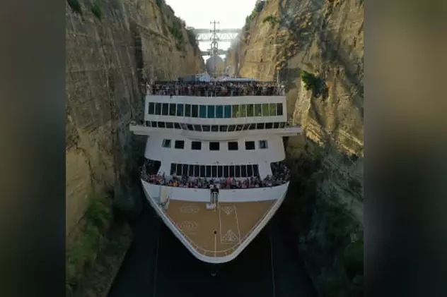 Un vas de croazieră lat de 22,5 metri a trecut prin Canalul Corint, care are doar 25 de metri lățime!