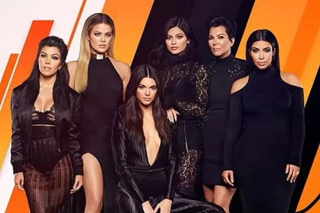 Membrele clanului Kardashian-Jenner și-au scos la vânzare hainele din dulap. Se alătură unei industrii care ar putea ajunge la peste 50 de miliarde de dolari
