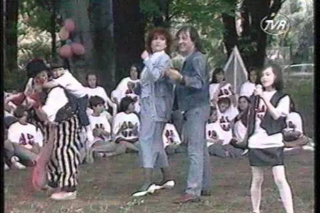 Mihai Constantinescu și Andreea Bălan, în 1994, la emisiunea pentru copii ”Ba da, ba nu”,de la TVR