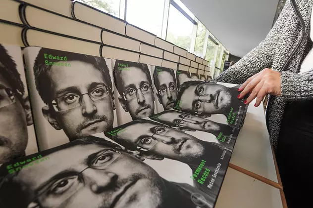 10 lucruri personale pe care le-am învățat citind autobiografia lui Edward Snowden﻿