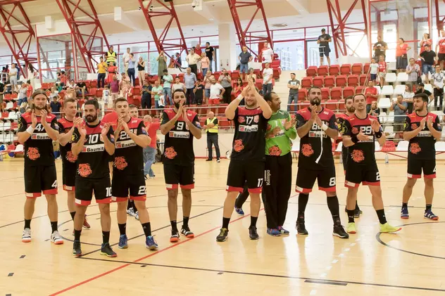 Dinamo a câștigat grupa din Liga Campionilor la handbal. Victorie cu Cekovskie Medvedi