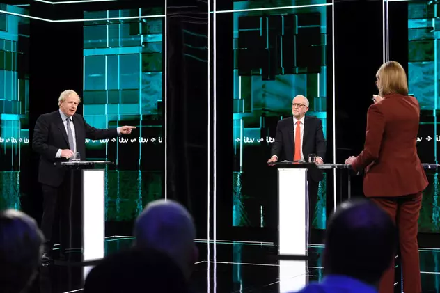 Boris Johnson și Jeremy Corbyn, într-o dezbatere televizată FOTO: EPA