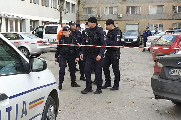 Presa locală: Mai mulți polițiști s-au prezentat la Urgențe, după ce s-au contaminat la locul tragediei din Timișoara