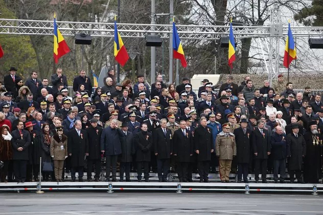 Cu cine a venit Traian Băsescu la parada de 1 decembrie