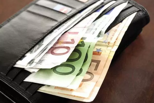 O româncă a găsit un portofel cu 4.000 de euro la Milano și l-a returnat proprietarului: „Mai există bunătate!”
