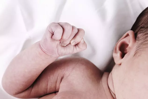 Anchetă epidemiologică la Maternitatea Odobescu, după ce 10 bebeluși au fost infectați cu COVID-19