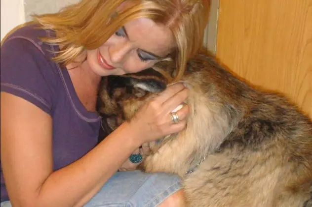 Ce se întâmplă cu cei doi câini găsiți morți în casa Cristinei Țopescu