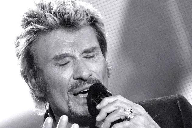 Sicriul rockerului francez Johnny Hallyday a fost transferat într-un cavou din Antilele franceze