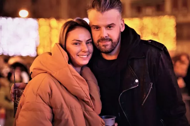 Roxana Ionescu și Tinu Vidaicu s-au căsătorit civil. Familia și prietenii le-au fost alături