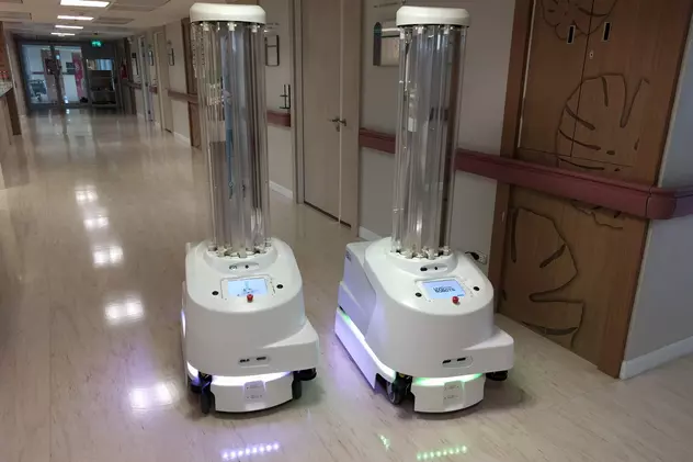 Institutul Matei Balș, dezinfectat cu ajutorul roboților în criza coronavirus