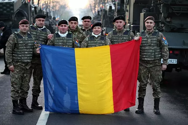 Armata îndeamnă la solidaritate: "Românii să arboreze drapelul la ferestre"