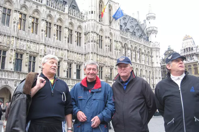 Biro, Dumitrescu, Domide și Sima (de la stânga), la Bruxelles.