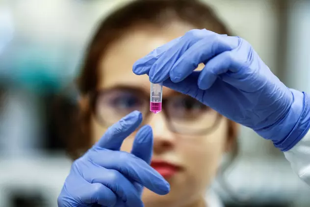Prima țară care începe testarea umană a noului vaccin contra COVID-19. Cât vor dura testele