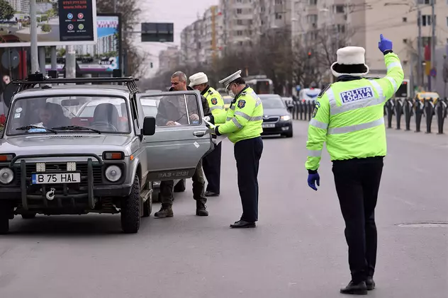 VIDEO | Anchetă la Poliția Locală din Bârlad. Un agent și-a vândut uniforma pe internet, însă coletul a ajuns pe masa superiorilor