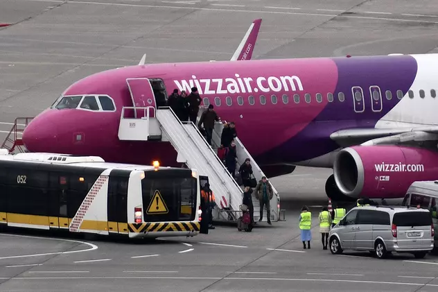Compania aeriană Wizz Air impune vaccinarea obligatorie pentru echipaj