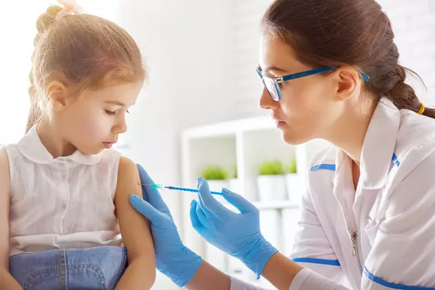 Dozele de ser anti-COVID pentru copiii de 5-11 ani ajung în România pe 25 ianuarie, cu o zi înainte de startul vaccinării