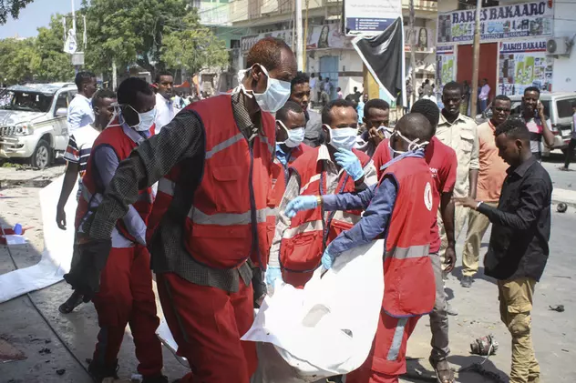 Explozie puternică în Somalia, în timpul unei sărbători. Cel puțin cinci persoane au murit